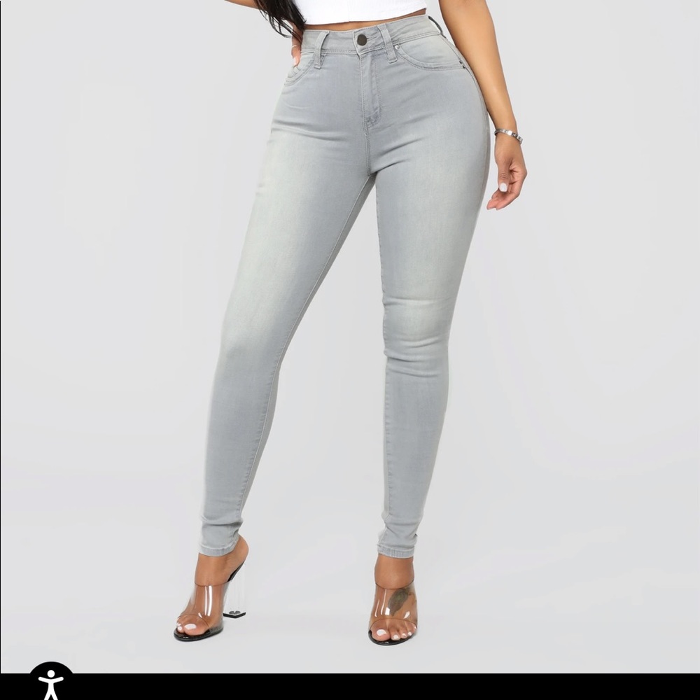 Serving Curves High Rise Skinny Jeans
